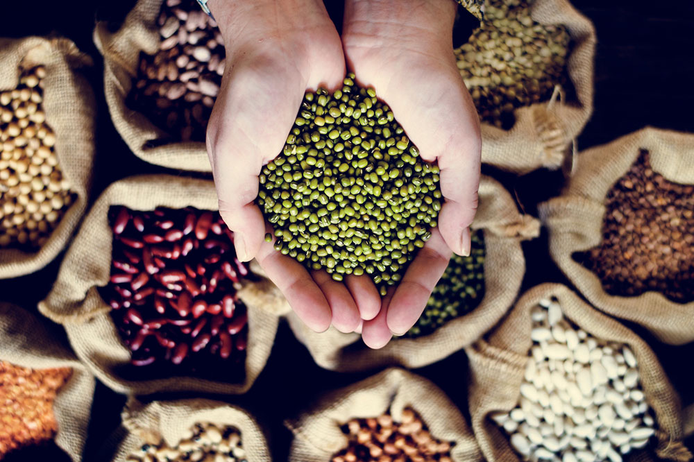 Dietary Tips to Manage Symptoms of Bipolar Disorder