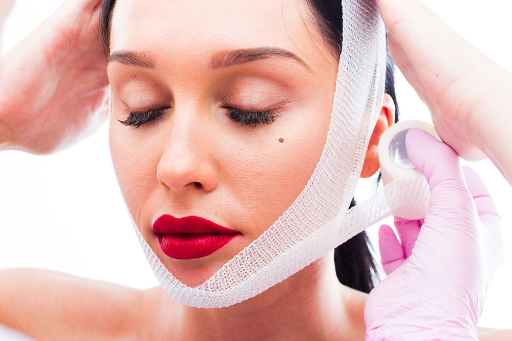 Five Popular Plastic Surgery Trends